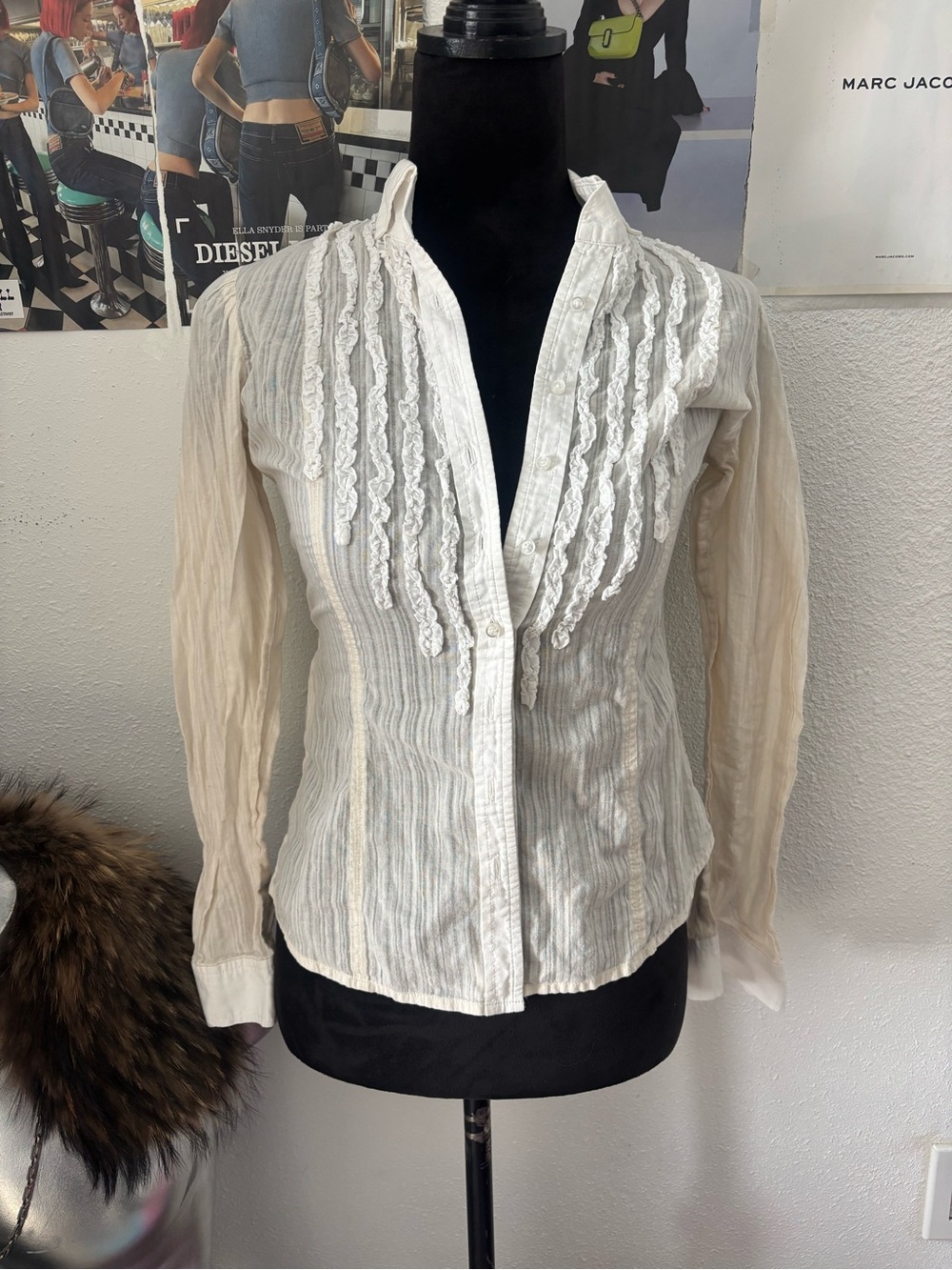 Tom K Nguyen 100% Cotton button up